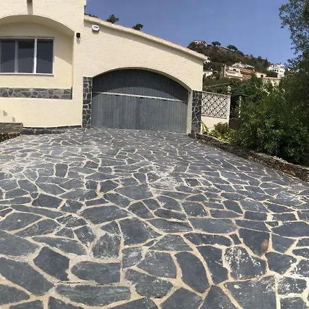Ref Zar07 Villa